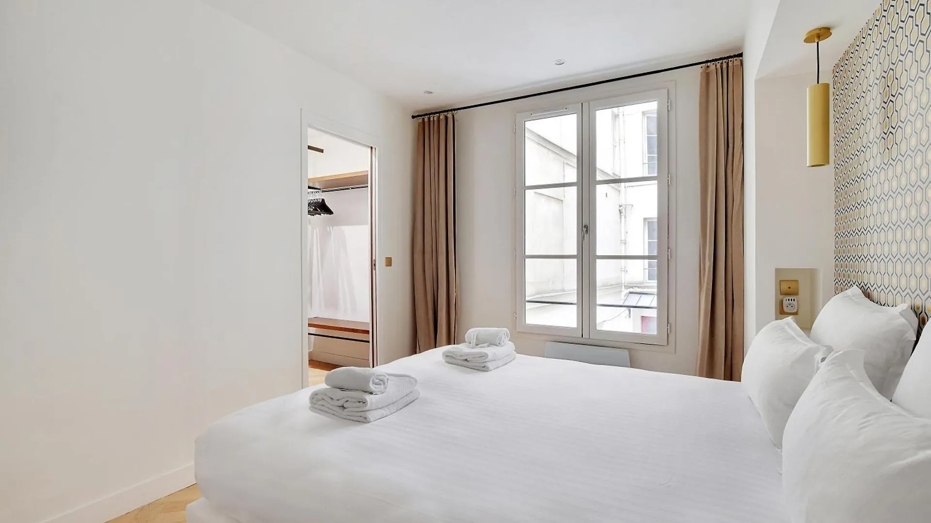 Apartment Pick A Flat's In Triangle D'or - Rue Penthievre Paris